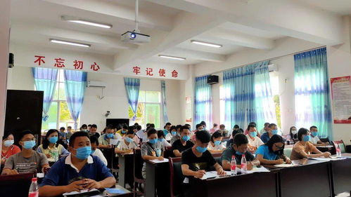 勐約鄉(xiāng)開展第七次全國人口普查業(yè)務(wù)培訓(xùn)會 為成年普查員賦能